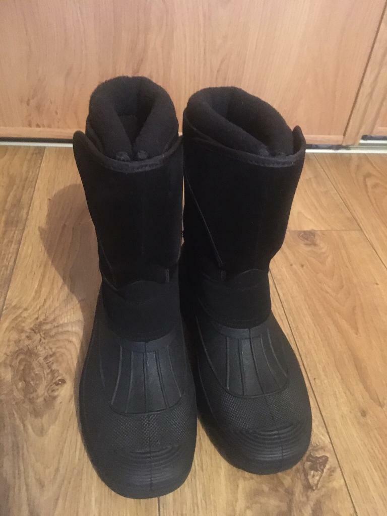 Ladies Size 4 Black Snow Boots Cotton 